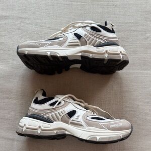 Axel Arigato sneakers